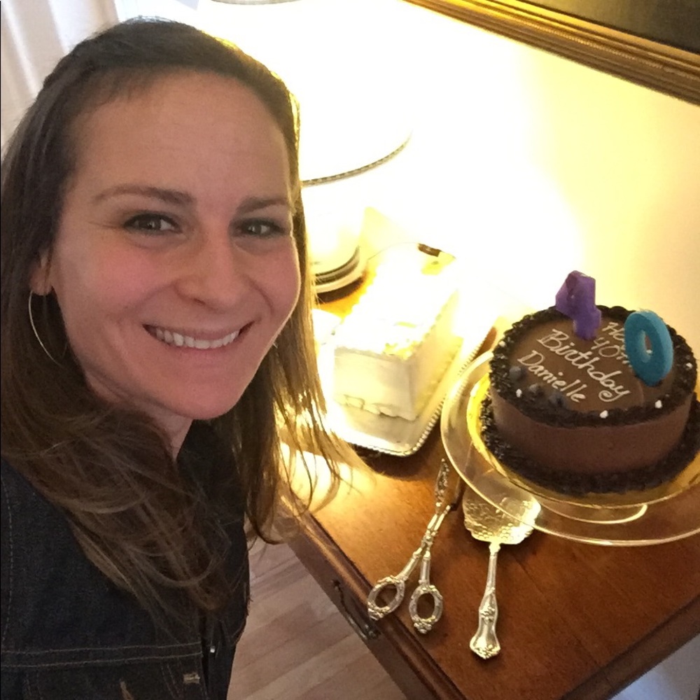 Meet your Posher, Danielle